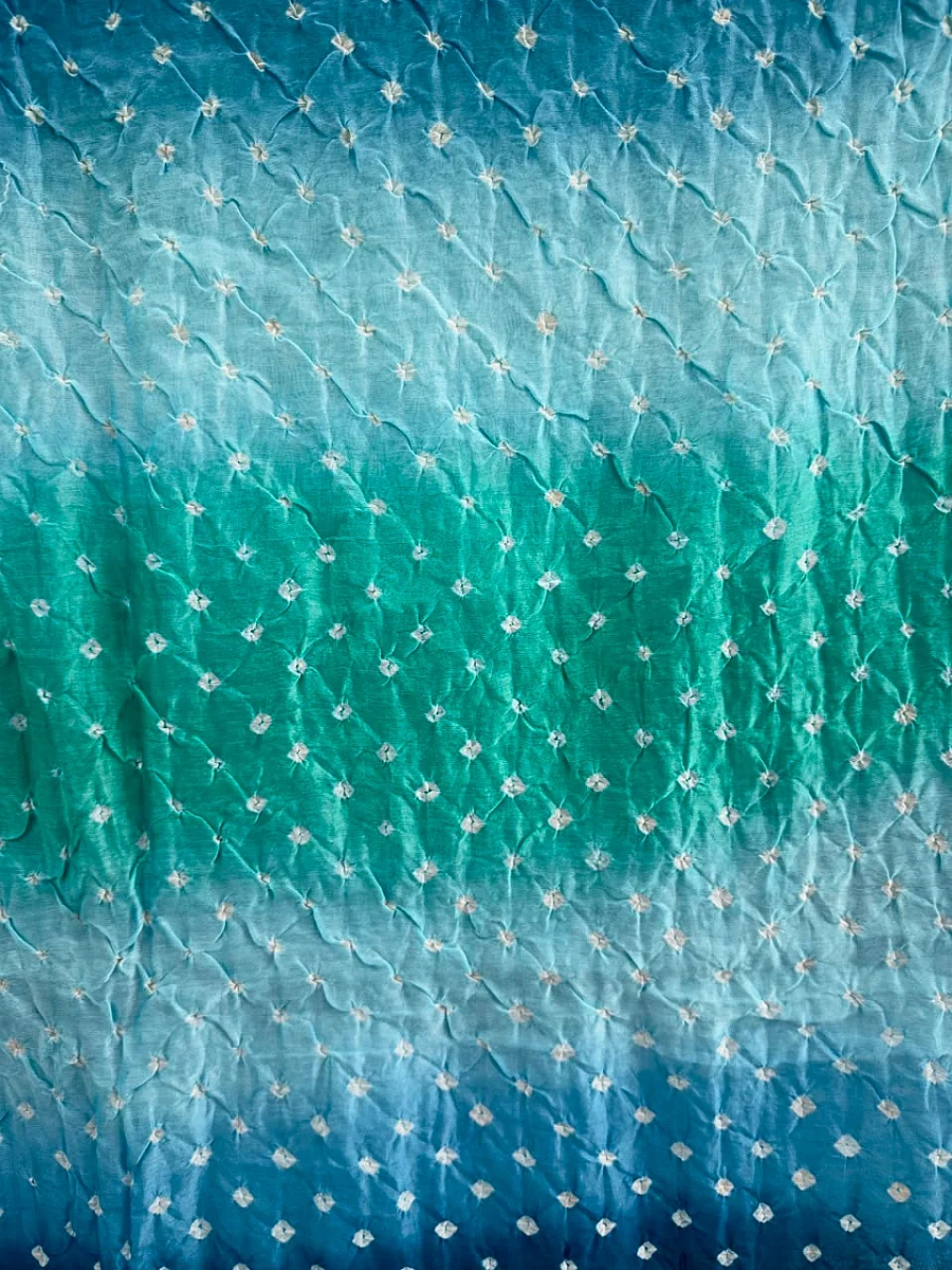 ✨ Blue Maheshwari Silk Bandhani Saree — where tradition meets timeless elegance ✨ - Image 3