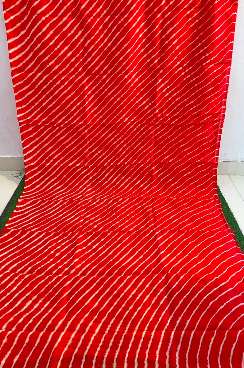 Red Leheriya saree - Image 2