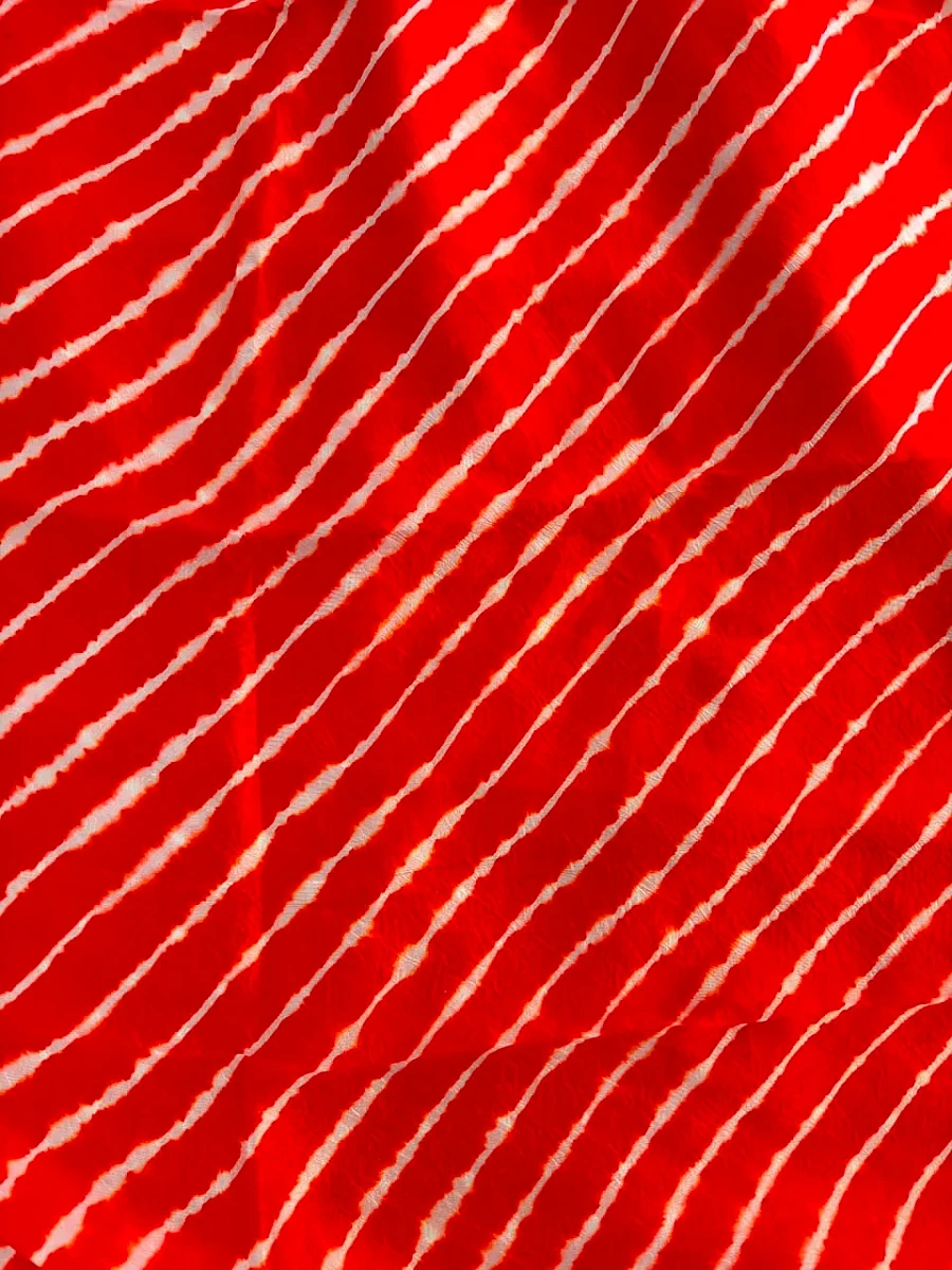 Red Leheriya saree - Image 3