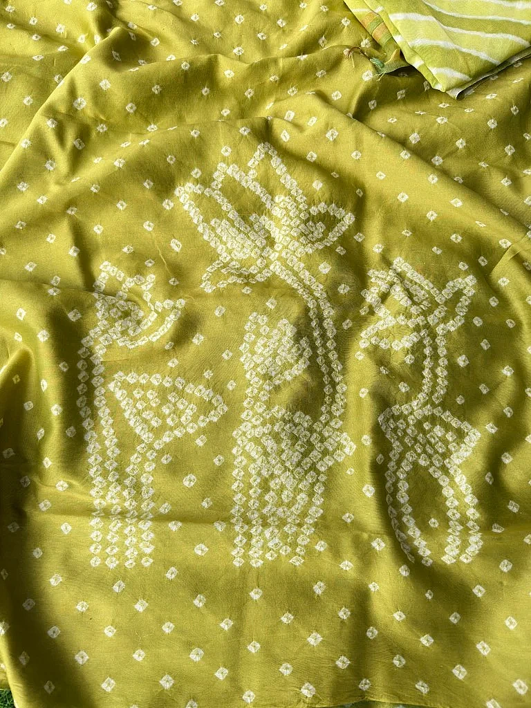 Pure Chanderi Leheriya And Bandhani Suite Set  Chanderi Kurta - Image 2
