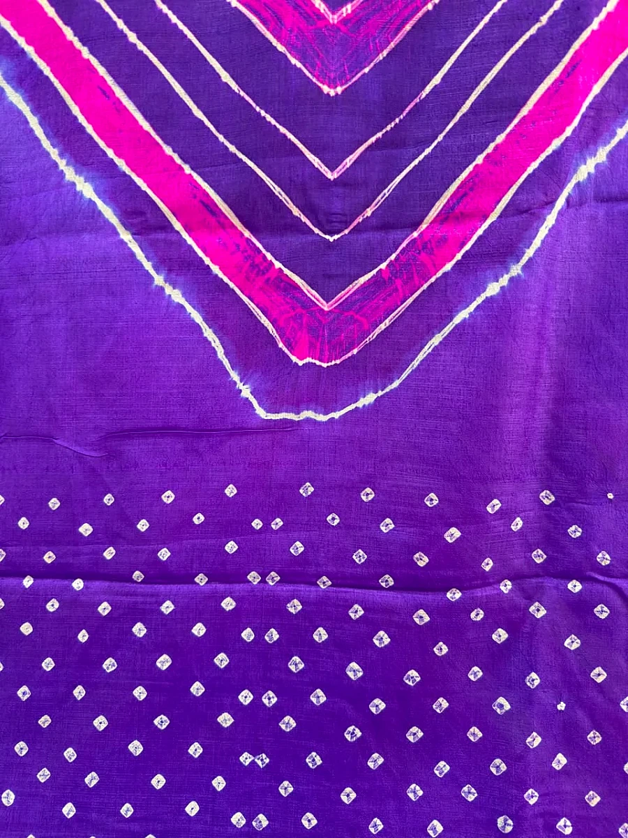 Pure Handloom Tusser Silk Leheriya ✨ with a stunning Bandhani Pallu ❤️ - Image 2