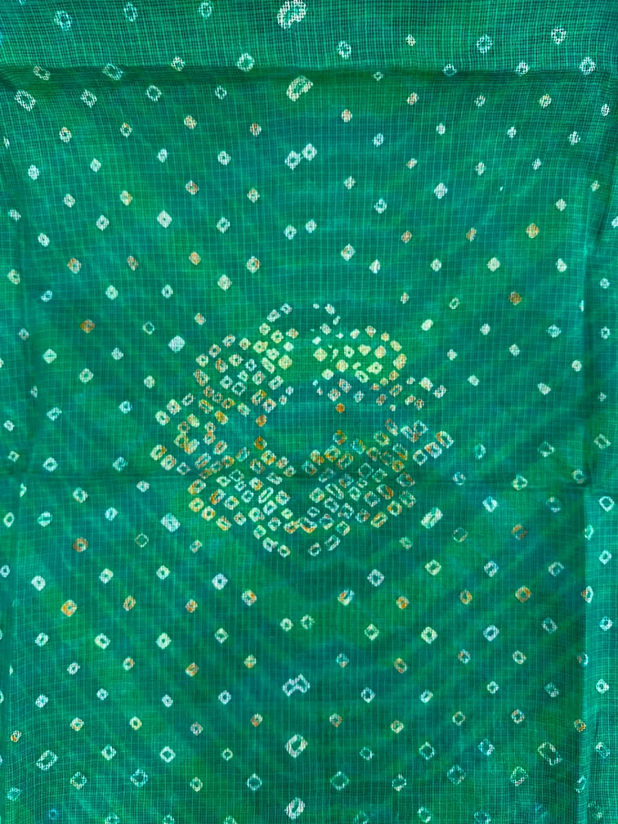 Green Pure Kota Silk Leheriya paired with a stunning Bandhani pallu - Image 2