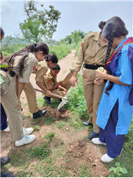 A Tree for Mother – A Tribute by Alpine Students