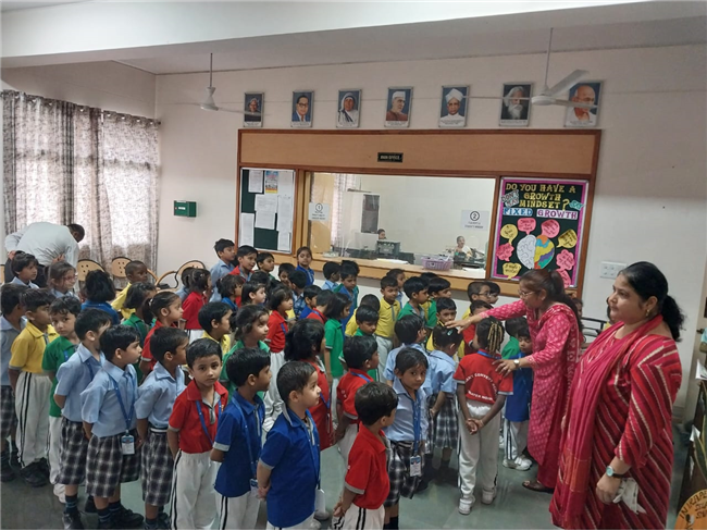 our KG children enjoyed an educational visit
