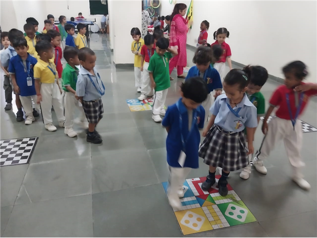 our KG children enjoyed an educational visit