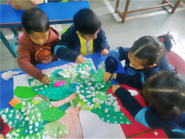 Cotton Pasting Winter Tree Activity