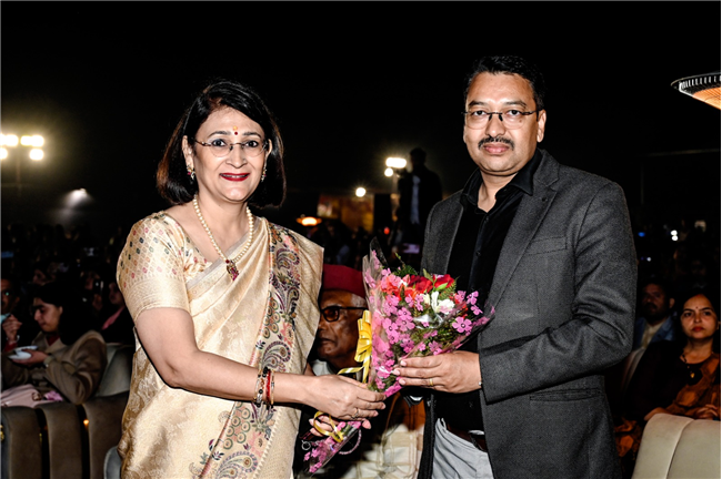 YUGANTAR BHARATAM - Celebrating the soul of timeless nation...<1>