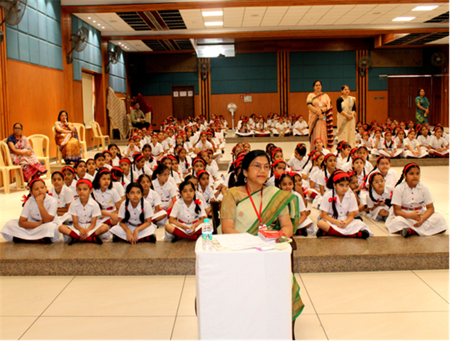 Hindi Elocution -For Classes 3 to 5
