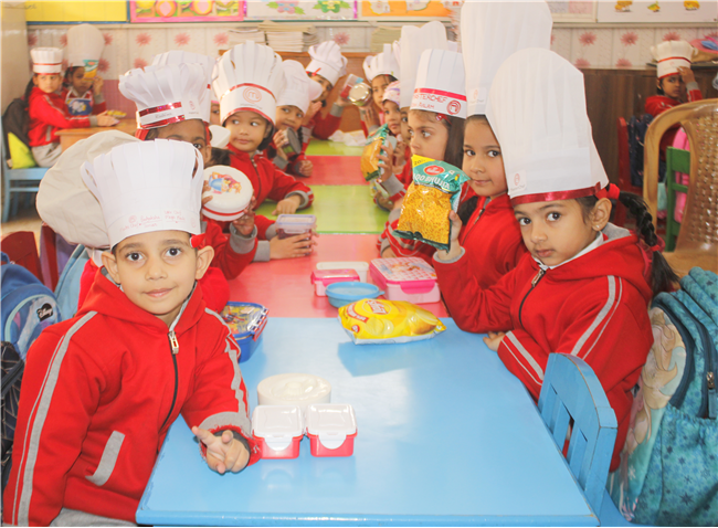 LITTLE CHEFS - MAGIC MEALS (L.K.G - II)