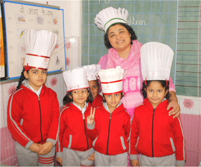 LITTLE CHEFS - MAGIC MEALS (L.K.G - II)