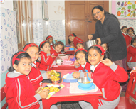 LITTLE CHEFS - MAGIC MEALS (L.K.G - II)