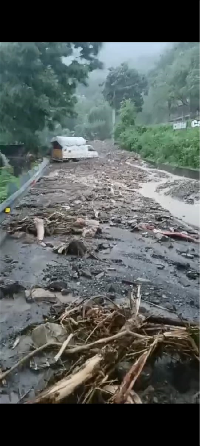 Nature's fury hits Mussoorie