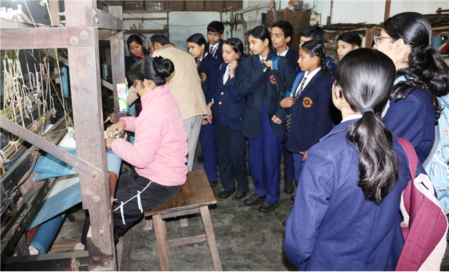 An Educational Visit to Woollen Handloom - 04-12-2025