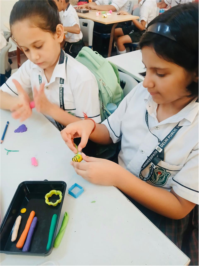 Monthly Activity – Clay Encanto