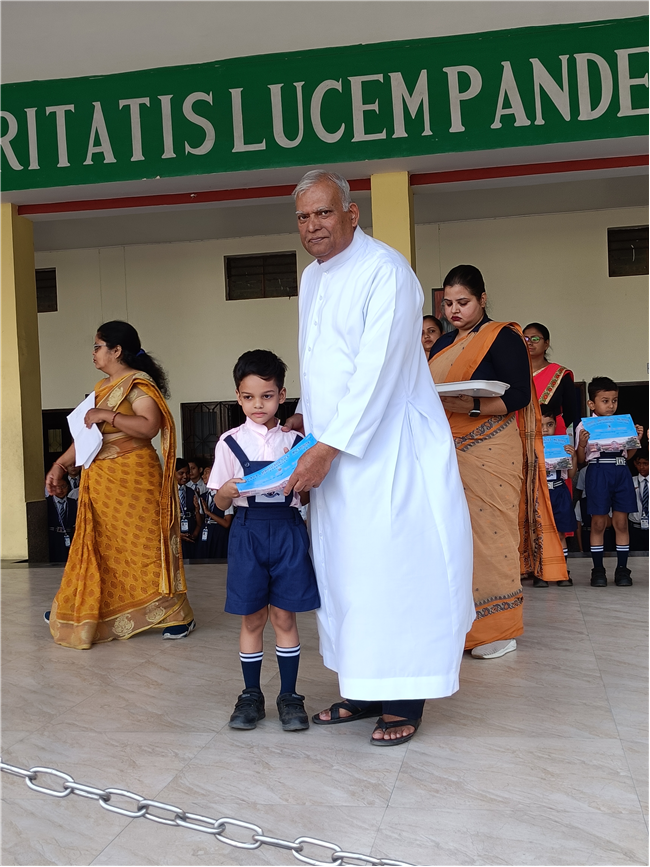 Prize Distribution/Certificate - Drawing Competition