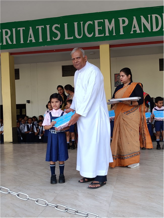 Prize Distribution/Certificate - Drawing Competition