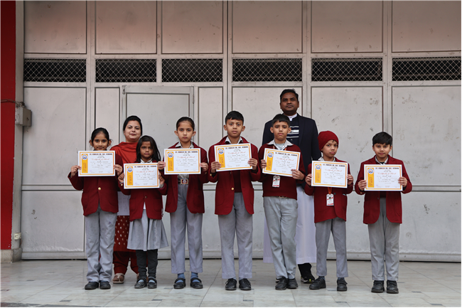 Certificate Distribution For Frog Race, 50 Meter Race and 100 Meter Race At Junior Wing