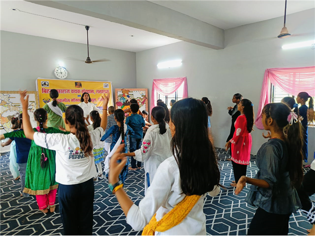 Kathak workshop at GMPS day 4