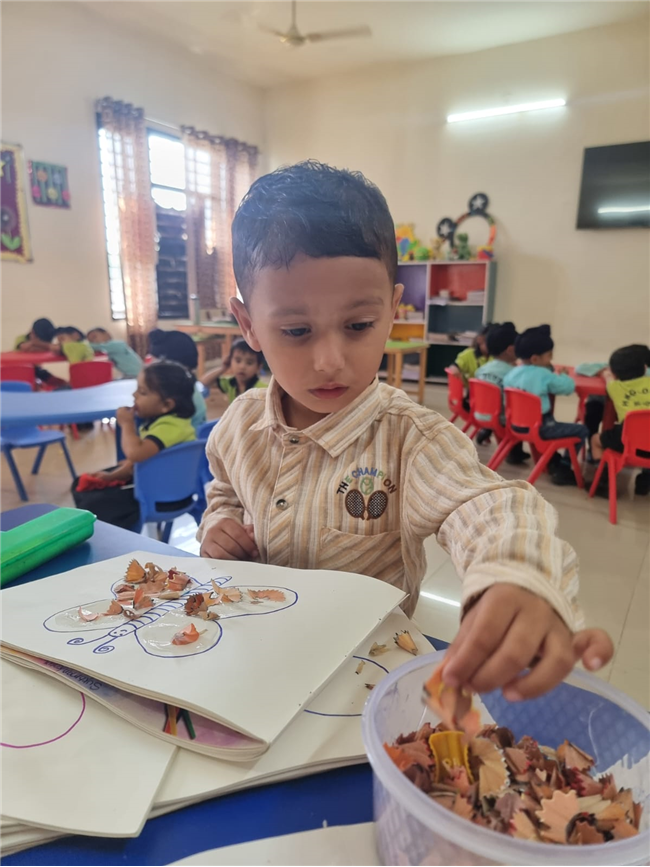Activity Pencil shaving butterfly & flower art