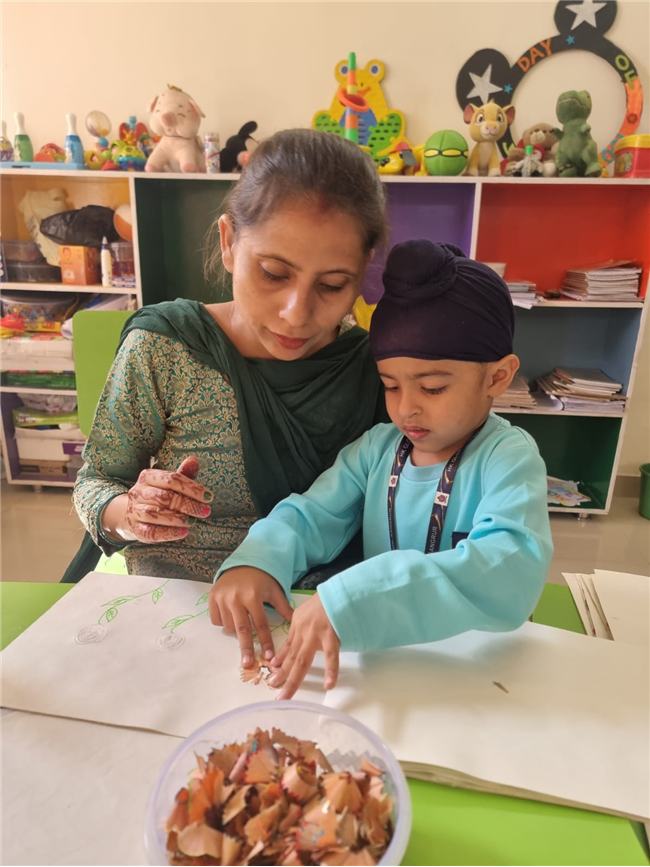 Activity Pencil shaving butterfly & flower art