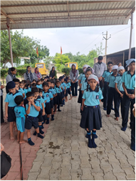 STUDENTS SHIV MANDIR VISIT