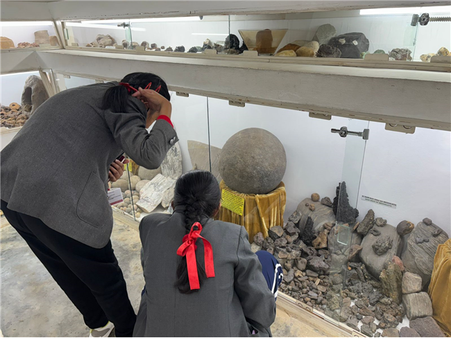 Class VI Educational Tour