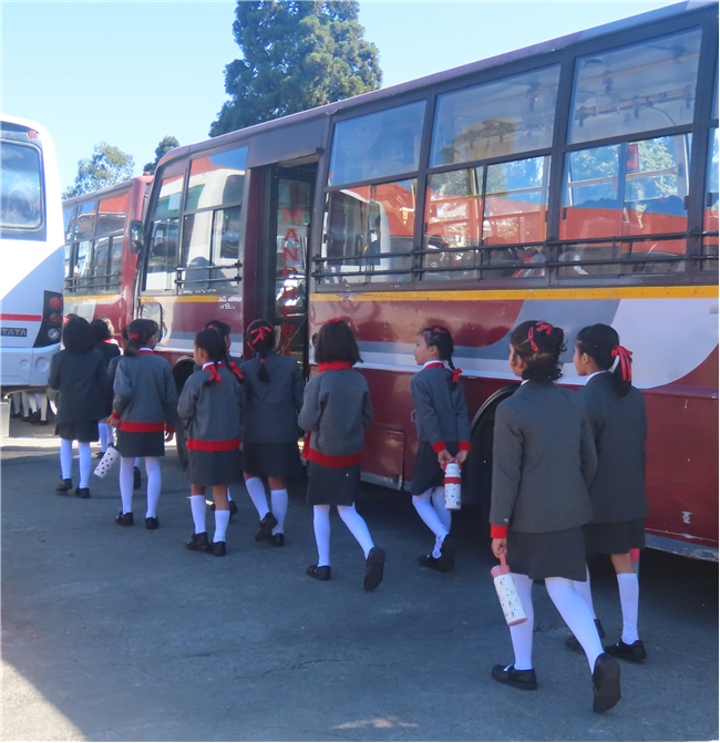 Classes Kg to II went for Educational Tour