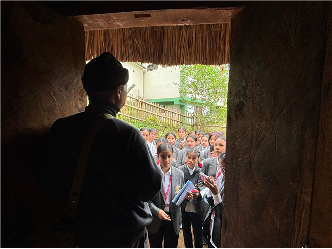 Class VI Educational Tour