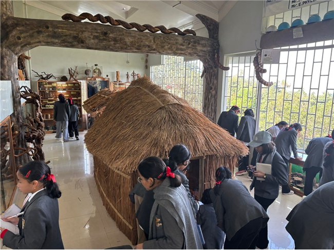 Class VI Educational Tour