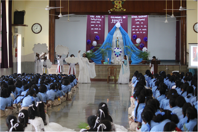 Crowning of Mother Mary