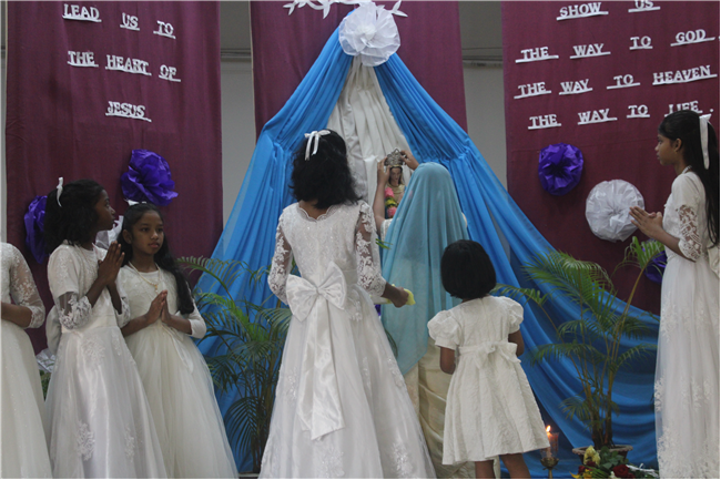 Crowning of Mother Mary