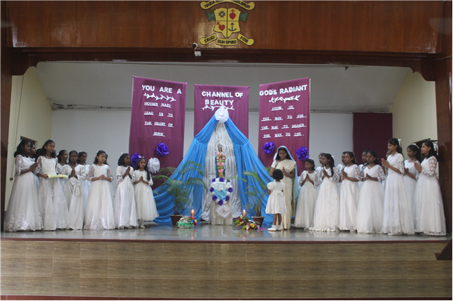 Crowning of Mother Mary