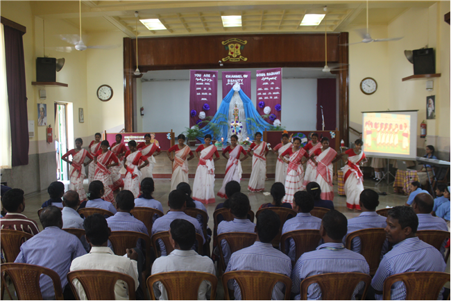 Crowning of Mother Mary