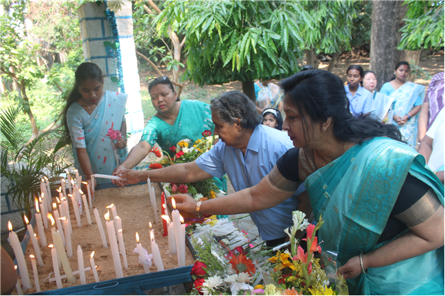 Crowning of Mother Mary