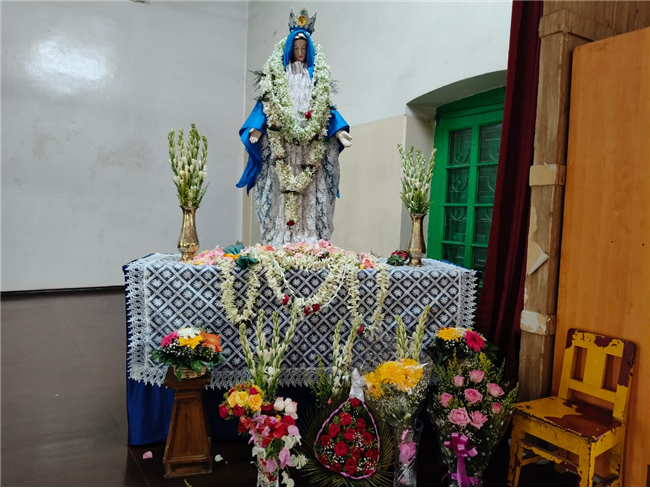 Crowning of Our Lady