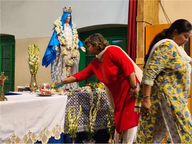 Crowning of Our Lady