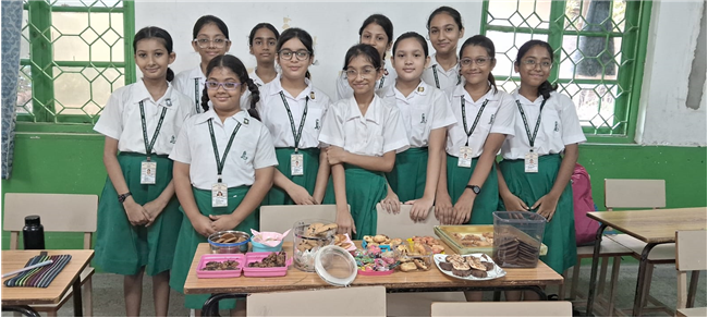 Vocational Education ( handicraft) class 6s. Display and decoration of homemade cookies. Date: 14.8.25