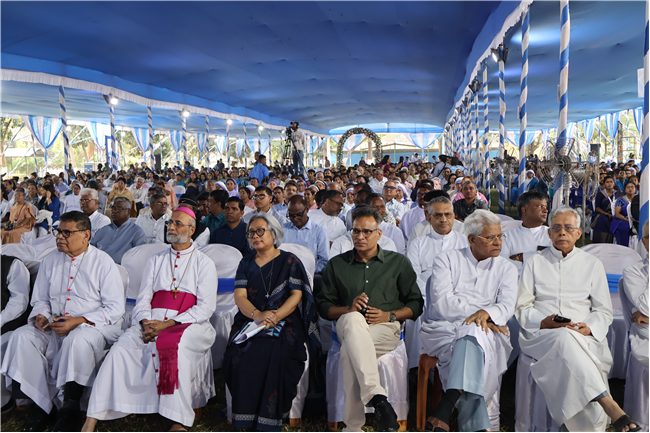 TWO HISTORIES, ONE MAGNIFICAT