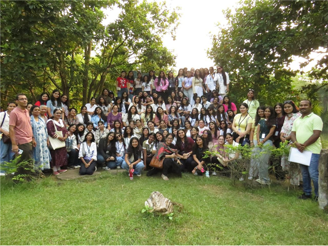Students Excursion to Shantiniketan