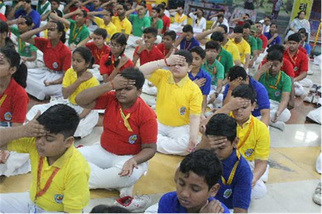 ROLE OF YOGA & MEDITATION ON STRESS MANAGEMENT