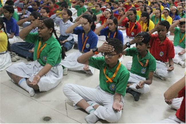 ROLE OF YOGA & MEDITATION ON STRESS MANAGEMENT