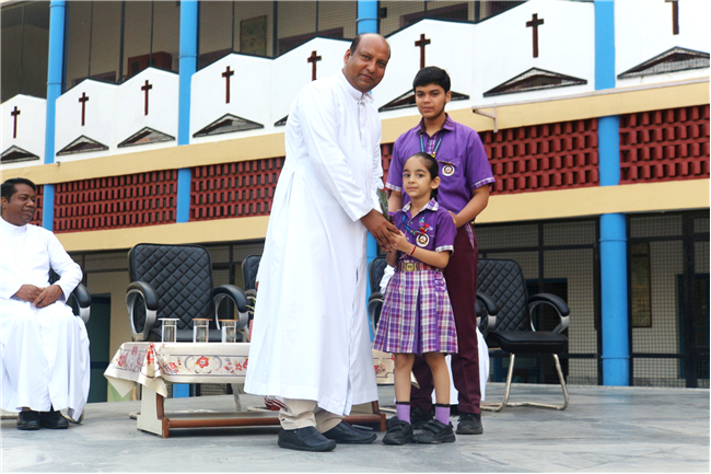 SCHOOL AND MANAGEMENT DAY