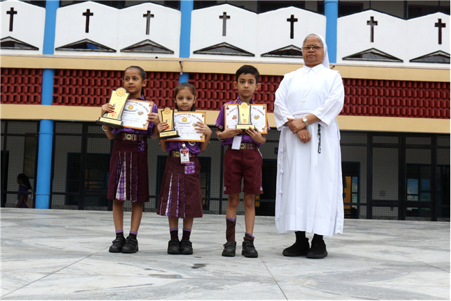 PRIZE DISTRIBUTION CEREMONY (CLASS I-V)