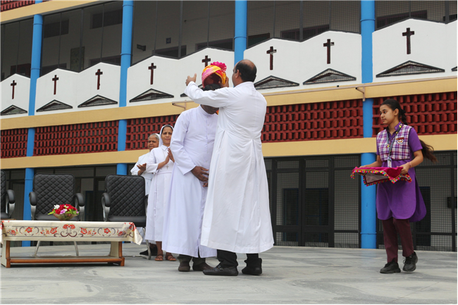 SCHOOL EXTENDS WARM WELCOME TO NEW TREASURER FR. ANIL LAKRA