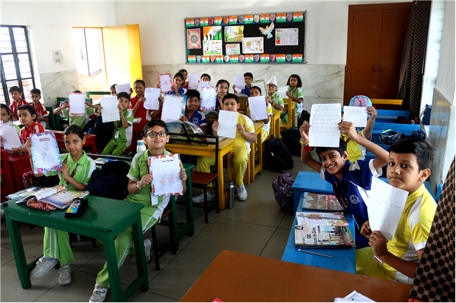 HINDI CALLIGRAPHY ACTIVITY OF CLASS IV