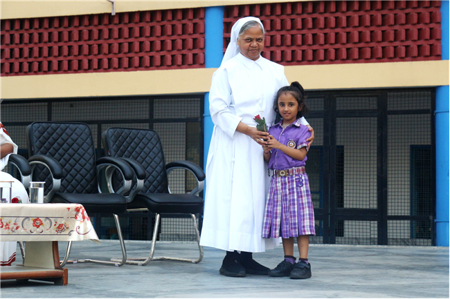 SCHOOL AND MANAGEMENT DAY