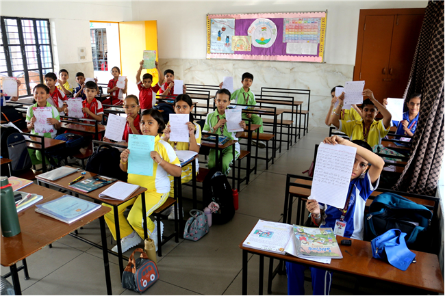 HINDI CALLIGRAPHY ACTIVITY OF CLASS IV