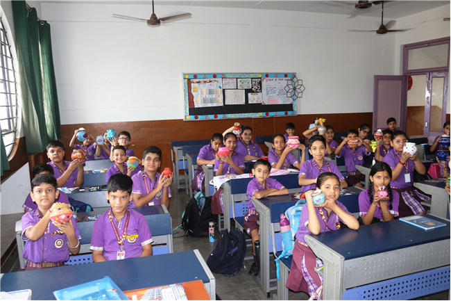 POT DECORATION COMPETITION OF CLASS V
