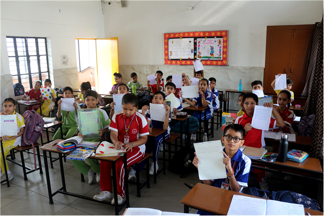 HINDI CALLIGRAPHY ACTIVITY OF CLASS IV