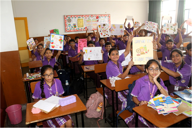 POSTER MAKING ACTIVITY OF CLASS VII